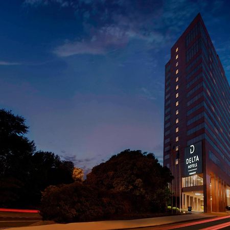 Delta Hotels By Marriott Richmond Downtown Экстерьер фото