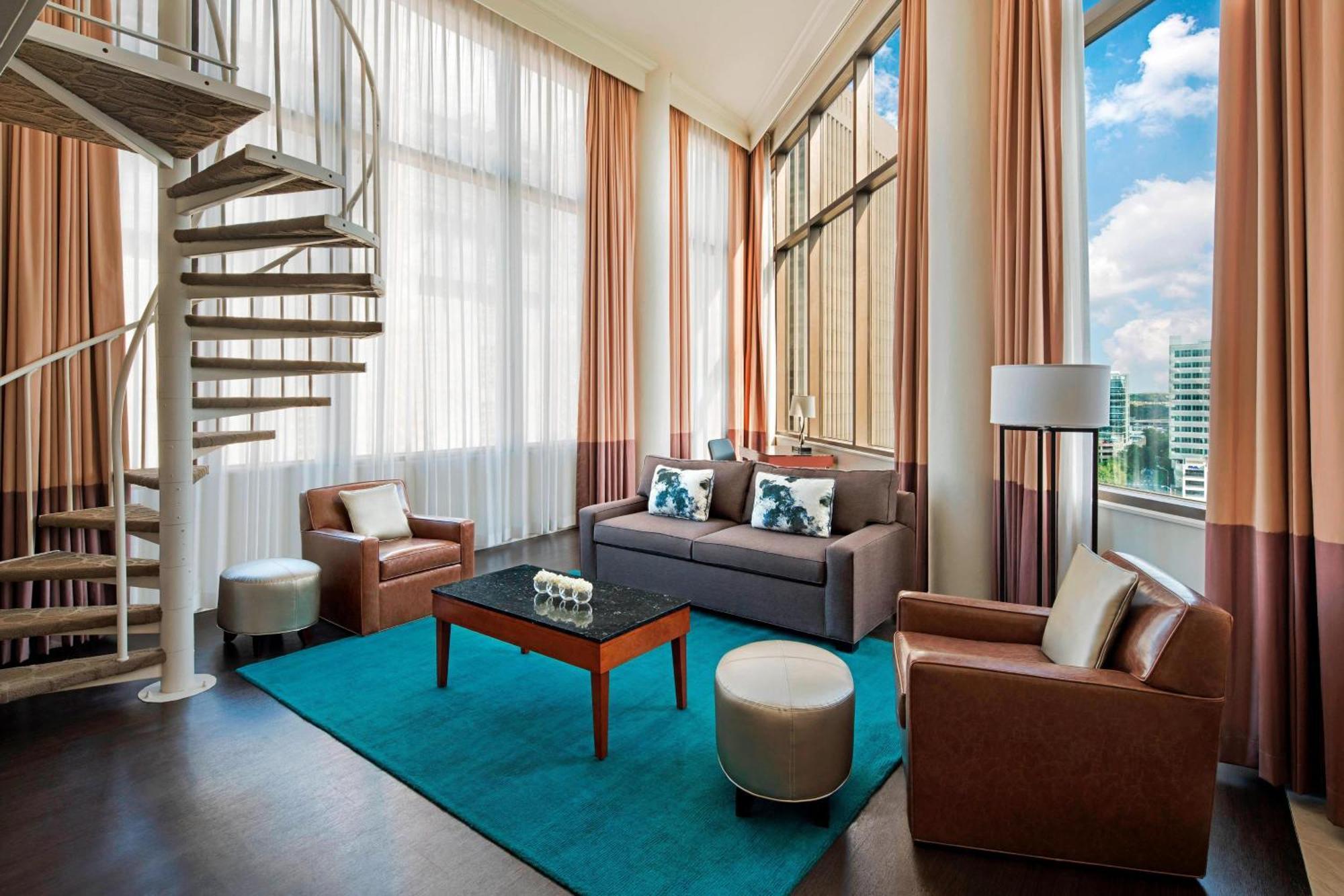 Delta Hotels By Marriott Richmond Downtown Экстерьер фото